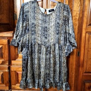Sweetheart Snake Print Shift Dress